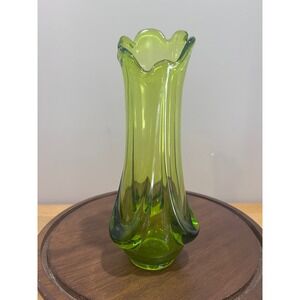 Vtg Viking Glass Avocado Green Swung Vase Mid Century Modern 9.5‎ Inch MCM Art